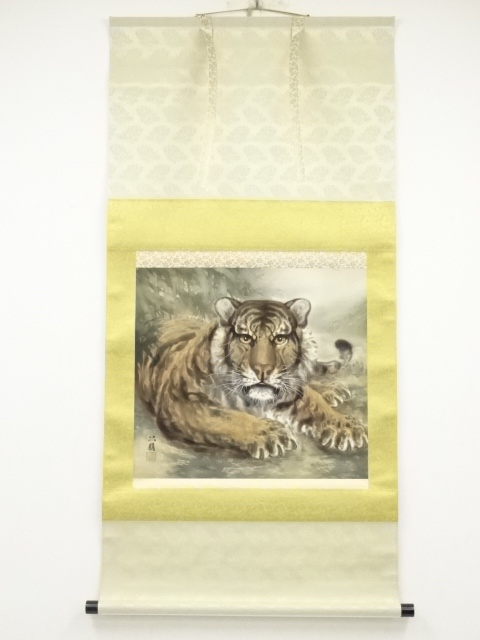 JAPANESE HANGING SCROLL / HAND PAINTED / WILD TIGER